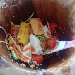 ตำข้าวโพด ไข่เค็ม