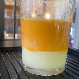 ชานมร้อน (ชาซีลอน)