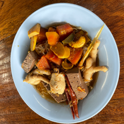 ขนมจีนไตปลา ผสมแกงป่าตีนไก่