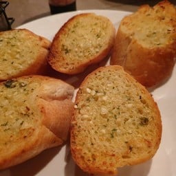 Garlic bread (5pcs)