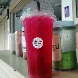 น้ำแดงโซดา