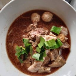 ก๋วยเตี๋ยวเรืออยุธยา บ่อสร้าง