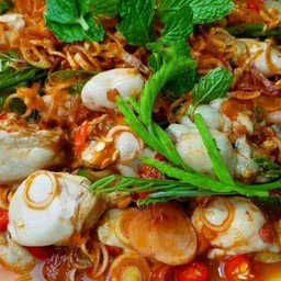 ยำหอยนางรม(กับแกล้ม)