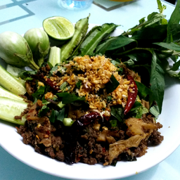 ลาบเนื้อคั่ว