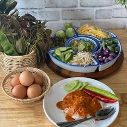 หนมจีน น้ำพริก กลับบ้าน