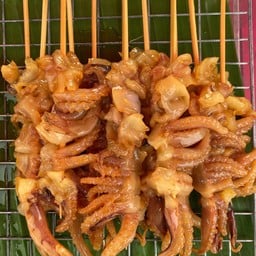 หมึกย่างสด ตลาดโต้รุ่งตะพง grilled squid