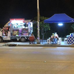 Chonticha Home Cafe ปังเย็น ปังปิ้ง ยำ ไอติมทอด กระทิงแดง