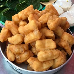 ปาท่องโก๋