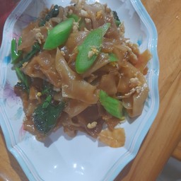 ผัดชีอิ้ว