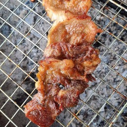 เนื้อคอหมูย่าง ชิ้นละ