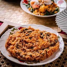 ไข่เจียว โหระพา พริก กระเทียม