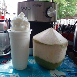 น้องกาแฟ & มะพร้าวปั่นนมสด
