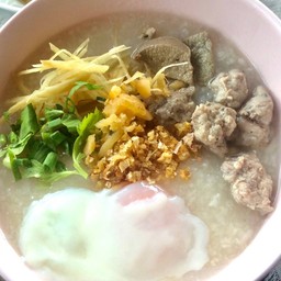 โจ๊กหมูสับไข่ลวก