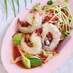 ตำยอดมะพร้าวกุ้งสด