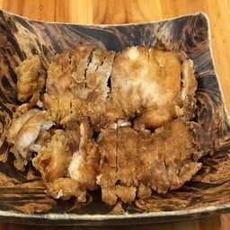 สะโพกไก่ทอด