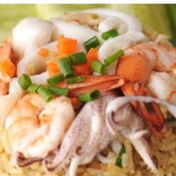 ข้าวผัดทะเล