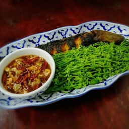 สะเดาน้ำปลาหวาน ปลาดุกย่าง