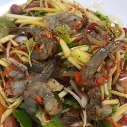 ตำมะม่วงกุ้งสด