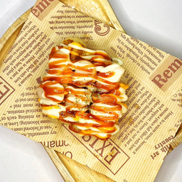 ครอฟเฟิล  ไส้กรอกราดซอส