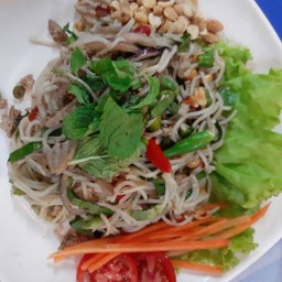 ยำขนมจีนปลาร้าหมูยอ