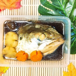 หัวปลาแซลมอนต้มซีอิ๋ว