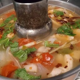 ต้มแซ่บไก่บ้าน หม้อ