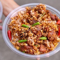 ร้านข้าวหมูทอดสาขา1 (หมูแดดเดียวทอดพริกกระเทียม) สาขา1-2