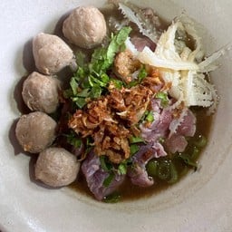บุญเจริญก๋วยเตี๋ยวเรือ  สูตรอยุธยา