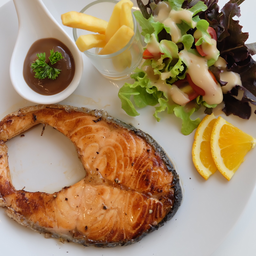 สเต็กปลาแซลมอล