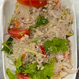 ยำวุ้นเส้นหมูสับ