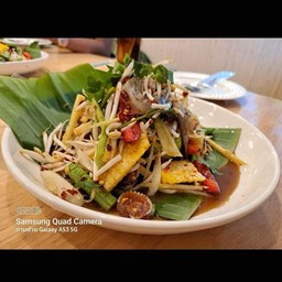 ตำป่ากุ้งสดหอยแครง