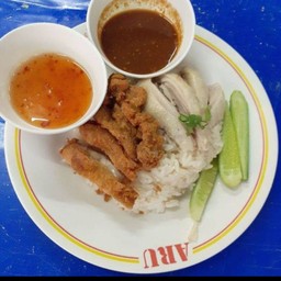 ตู่ข้าวมันไก่ 2(ร้านหลังธนาคารกสิกร) ซ.พันท้ายฯ