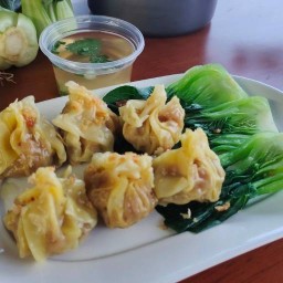 ฟาไฉขนมจีบ