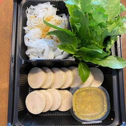 ชุดเมี่ยงไก่ยอ สุดคุ้ม เส้นหมี่หอมเจียว ผักสด