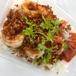 ข้าวกุ้งทอดกระเทียม