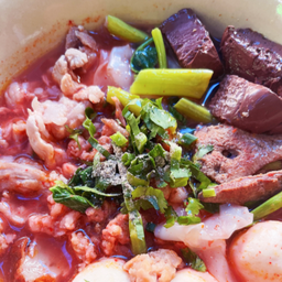 วุ้นเส้น เย็นตาโฟ