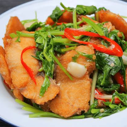 ปลาช่อนผัดคึ่นช่าย