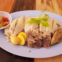 ข้าวมันไก่โกลี ไก่บ้าน