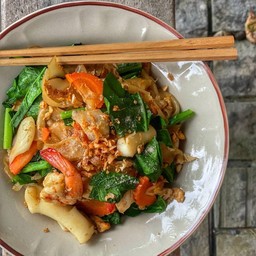 เส้นใหญ่ผัดซีอิ๊ว