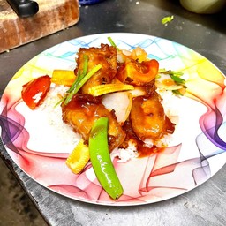 ข้าวราดผัดเปรี้ยวหวานปลากะพง