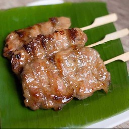 ข้าวเหนียวหมูปิ้งแม่น้องมีน