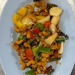 เม็ดมะม่วงสามรส