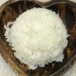 ข้าวสวย ขาว