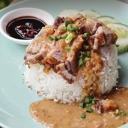 ข้าวหมูกรอบ