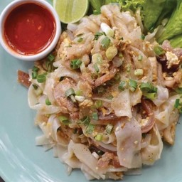 ก๋วยเตี๋ยวคั่วไก่