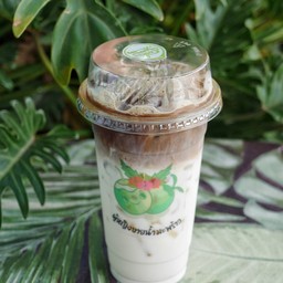 ลาเต้มะพร้าวนมสดเย็น ขนาด 22 ออนซ์
