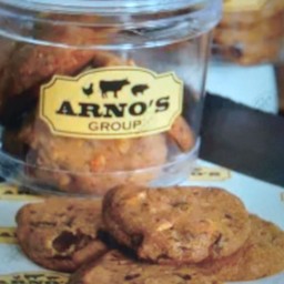 CHOCOLATE CHIP COOKIE