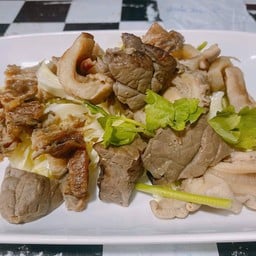 เนื้อลวกจิ้ม(เนื้อ+เครื่องในวัว)