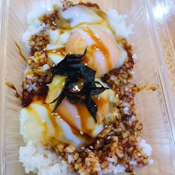 ข้าวหน้าไข่ออนเซ็นราดซอสเทอริยากิ