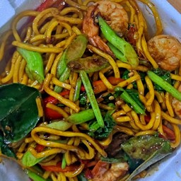 หมี่เหลืองผัดขี้เมากุ้ง